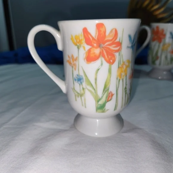 Tivoli Tuscany Mugs Fine China Made in Japan Wildflowers Floral Coffee Tea or Me - Picture 3 of 17